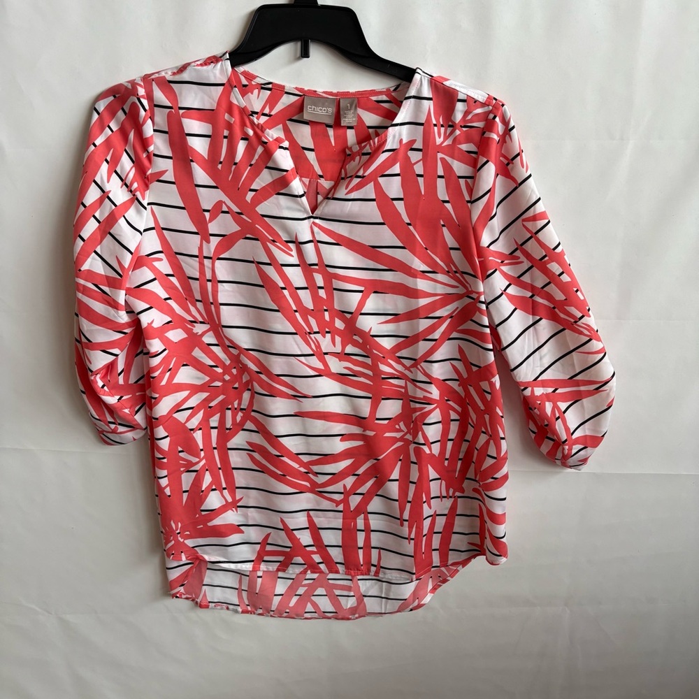 Chico's Coral Palm-Print V-Neck Blouse.  Size 1. PTP 21”. Length 27”.
